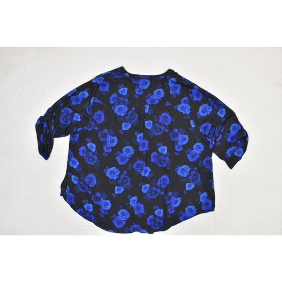 Torrid Harper Plus Size 4 Blouse Black Blue Rose Floral V-Neck 3/4 Sleeve Top - Picture 3 of 8